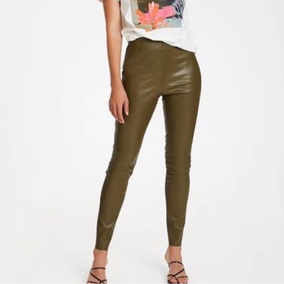 Emory Park - Olive High-Waisted Faux Leather Crop Pants - NWT - Size L - Picture 1 of 6